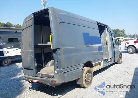 2019 Mercedes-Benz Sprinter 2500 High Roof V6 z USA, uszkodzony, nr VIN WD4PF1CD9KP131199